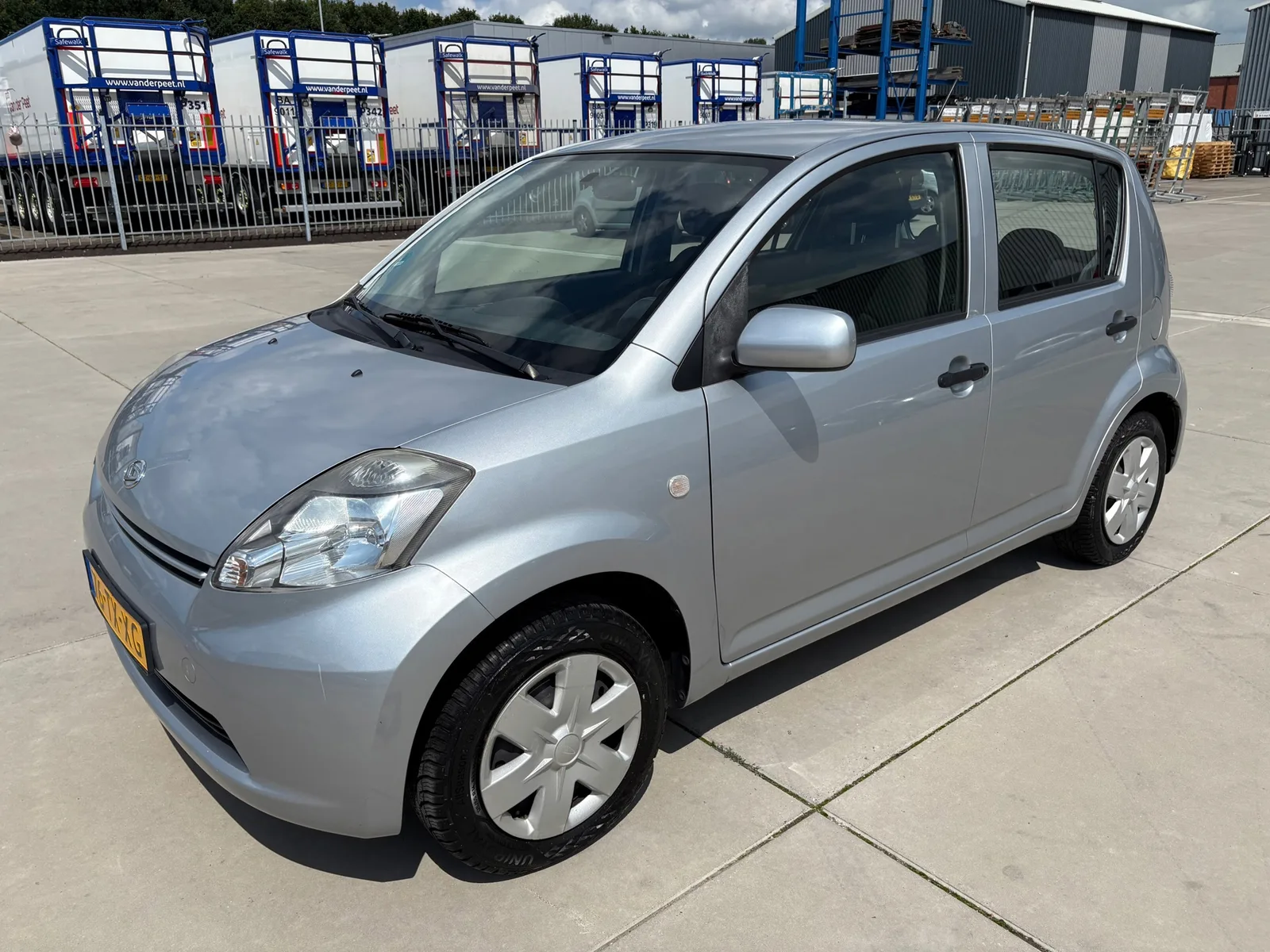 Daihatsu Sirion (2009) — foto 1