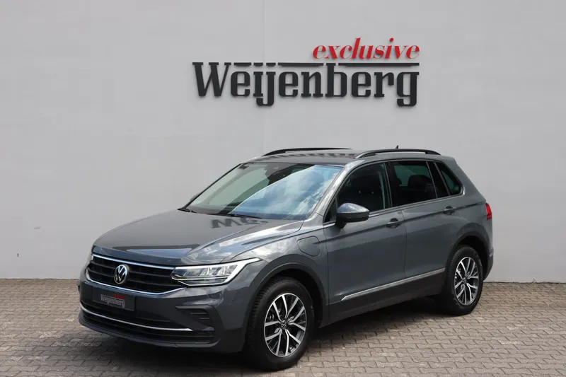 Volkswagen Tiguan (2021)