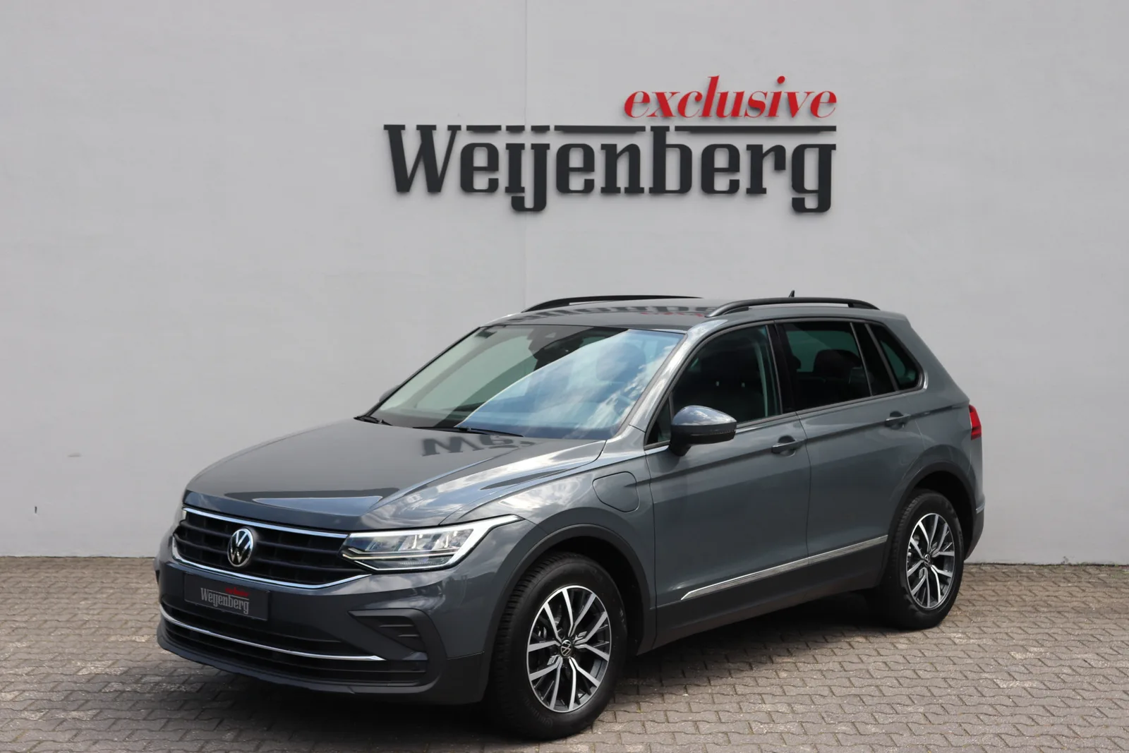 Volkswagen Tiguan (2021) — foto 1
