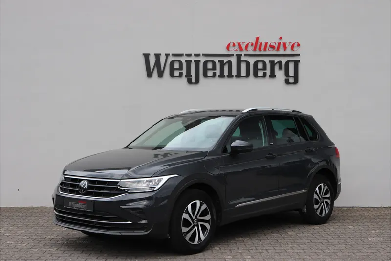 Volkswagen Tiguan (2022)