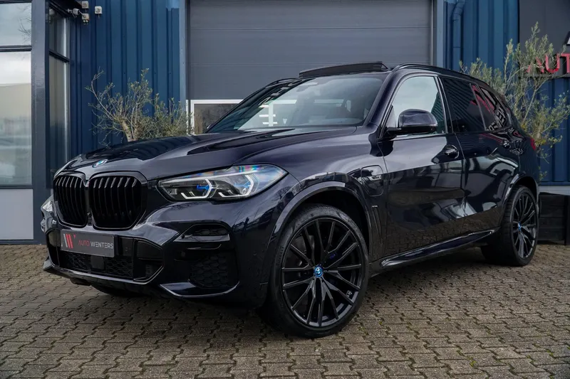 BMW X5 (2021)