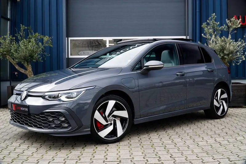 Volkswagen Golf (2021)