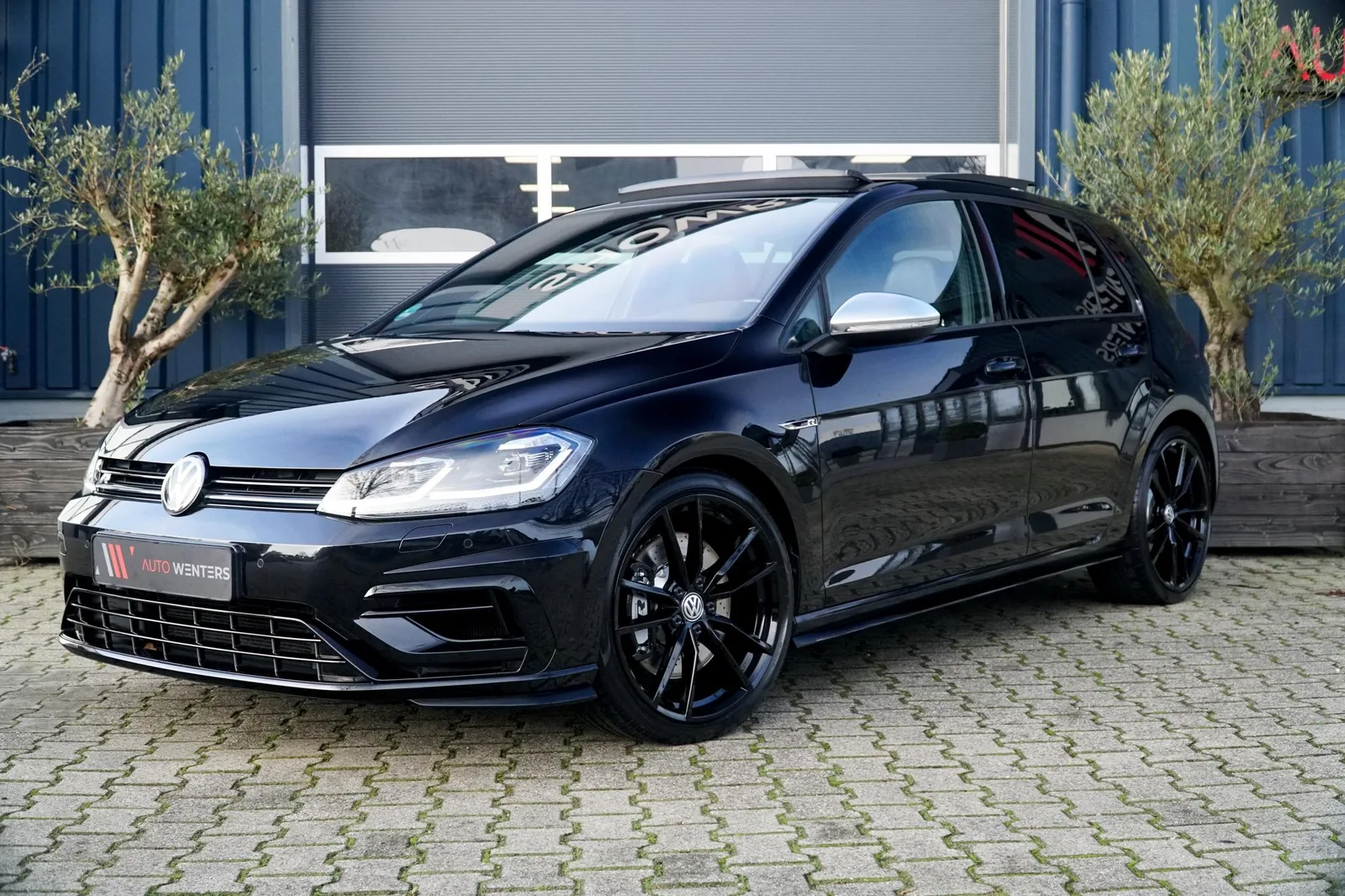 Volkswagen Golf (2019) — foto 1