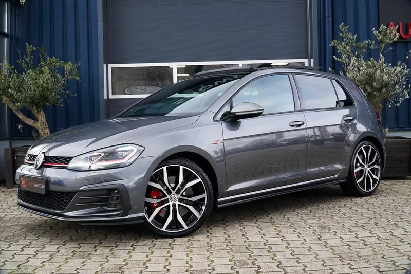 Volkswagen Golf (2019)