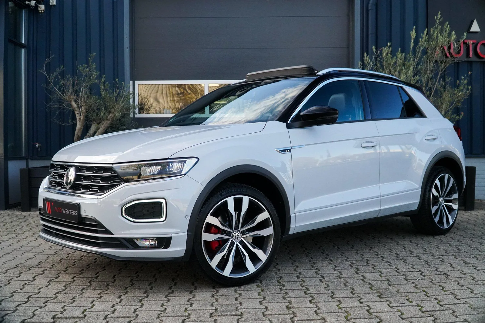 Volkswagen T-Roc (2019) — foto 1