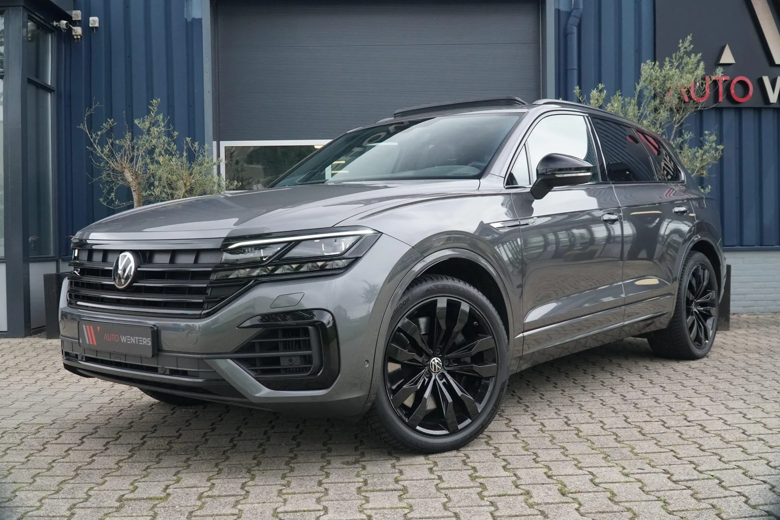 Volkswagen Touareg (2021) — foto 1
