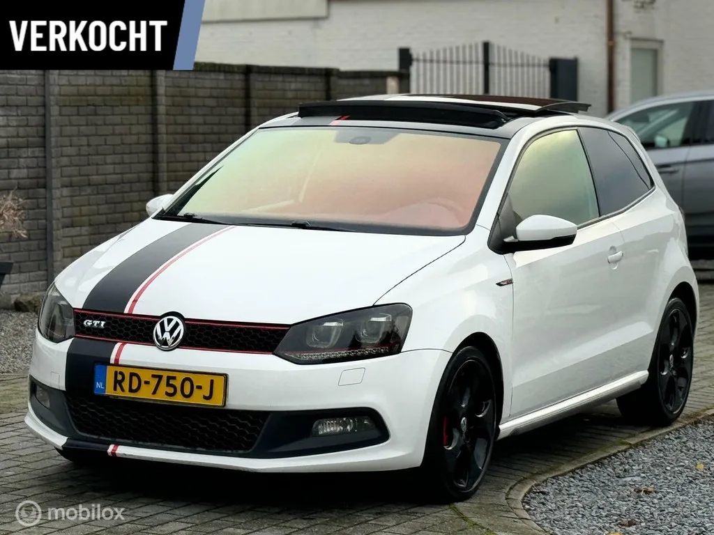 Volkswagen Polo (2011) — foto 1