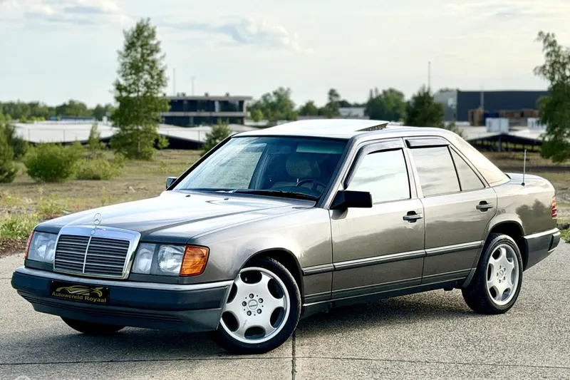 Mercedes-Benz 300-Serie (1986)