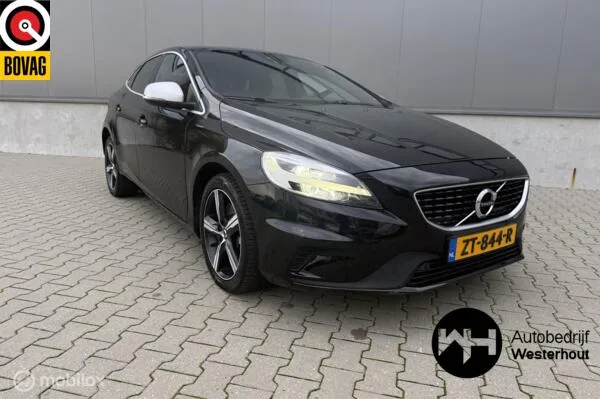 Volvo V40 (2019) — foto 1