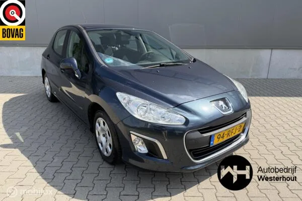 Peugeot 308 (2011) — foto 1