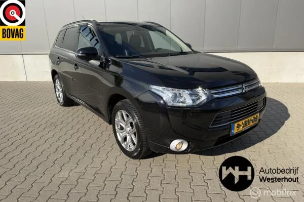 Mitsubishi Outlander (2014) — foto 1