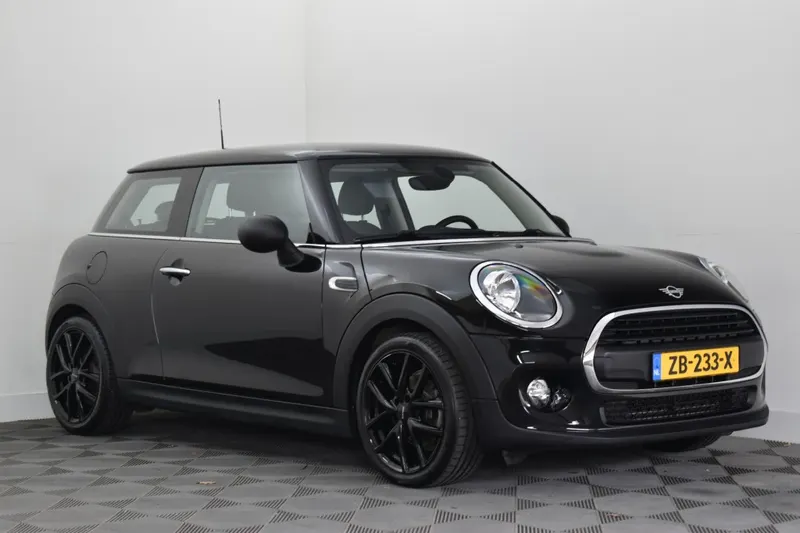 MINI One (2019)