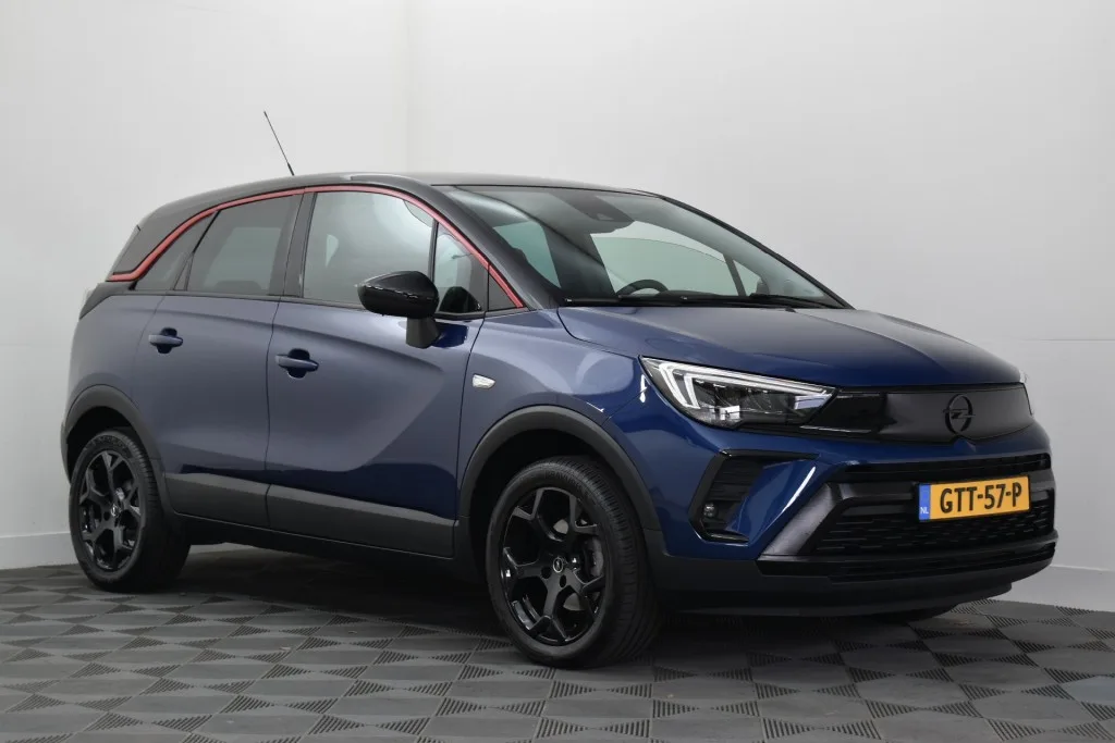 Opel Crossland (2023) — foto 1