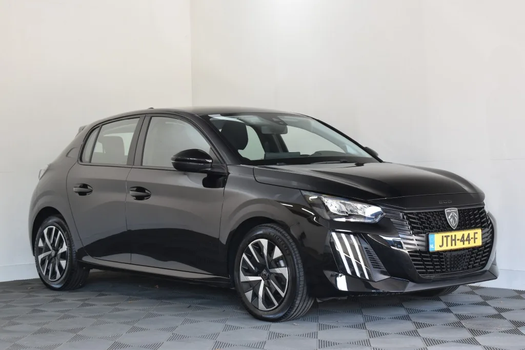 Peugeot 208 (2024) — foto 1