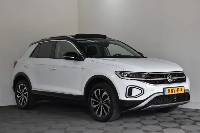Volkswagen T-Roc (2023)