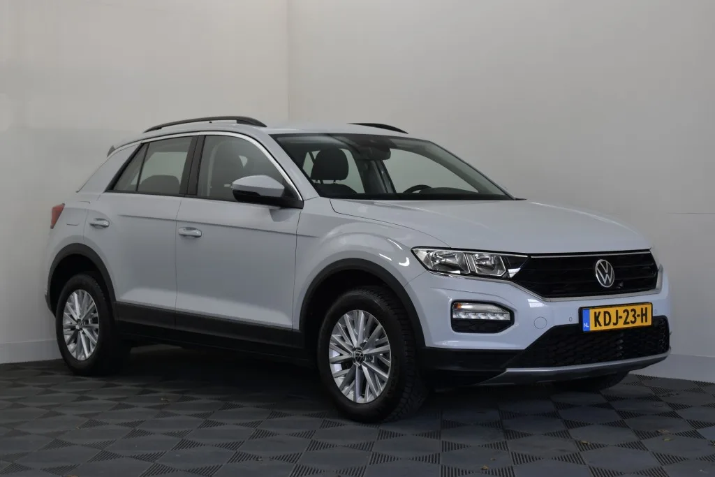 Volkswagen T-Roc (2021) — foto 1