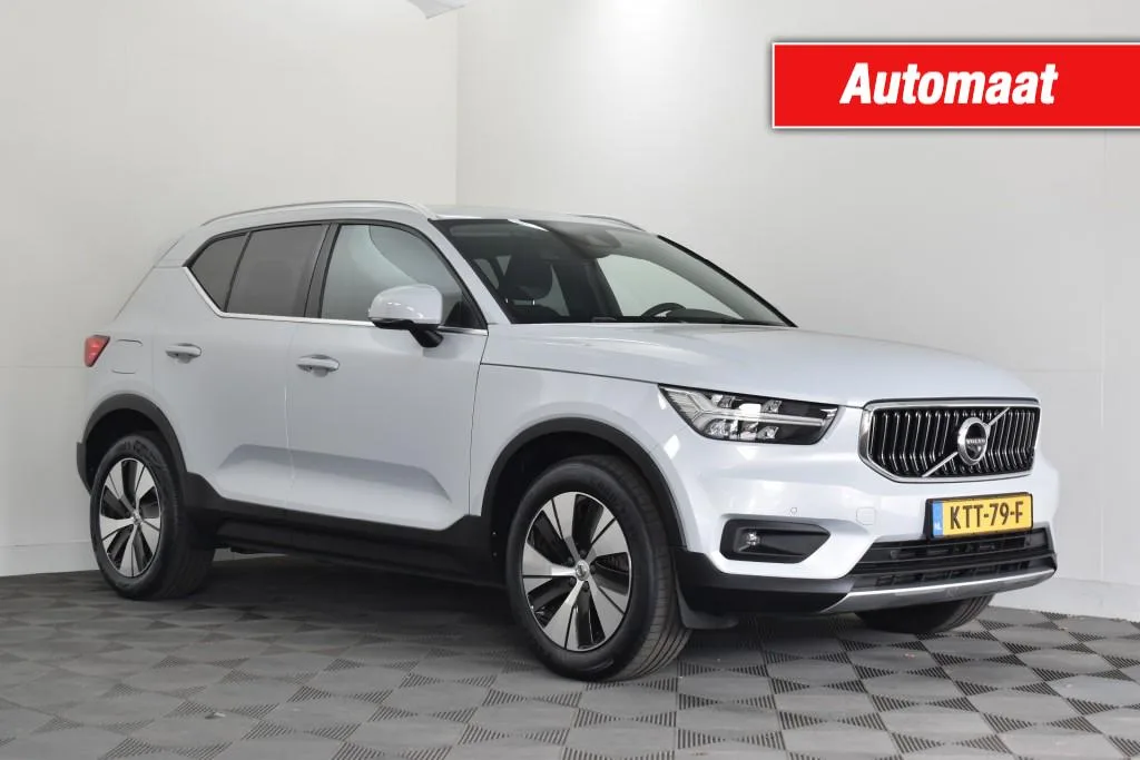 Volvo XC40 (2021) — foto 1