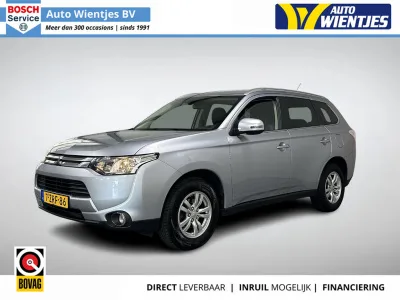 Mitsubishi Outlander (2015) — foto 1