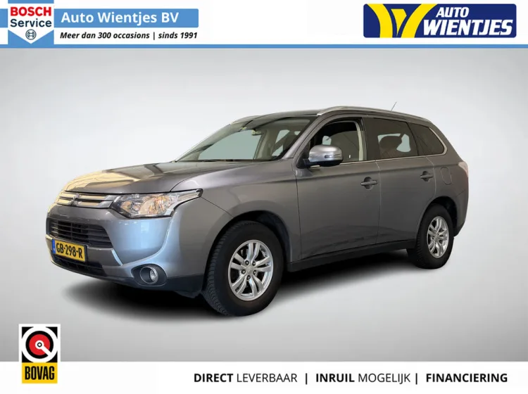 Mitsubishi Outlander (2015) — foto 1