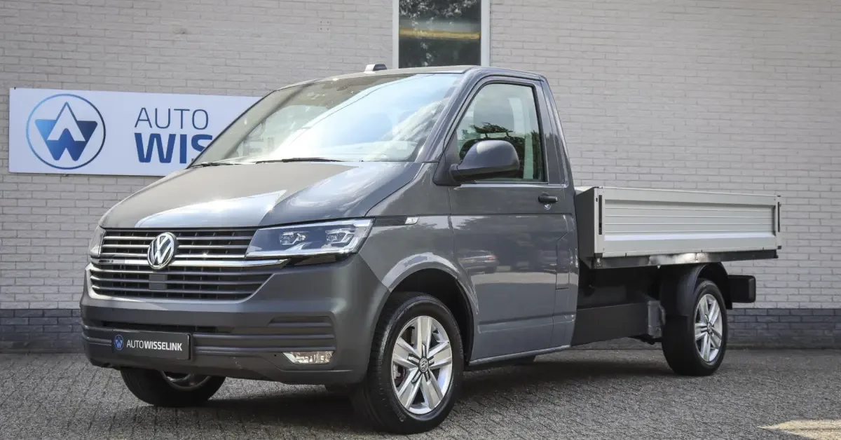 Volkswagen Transporter (2023) — foto 1