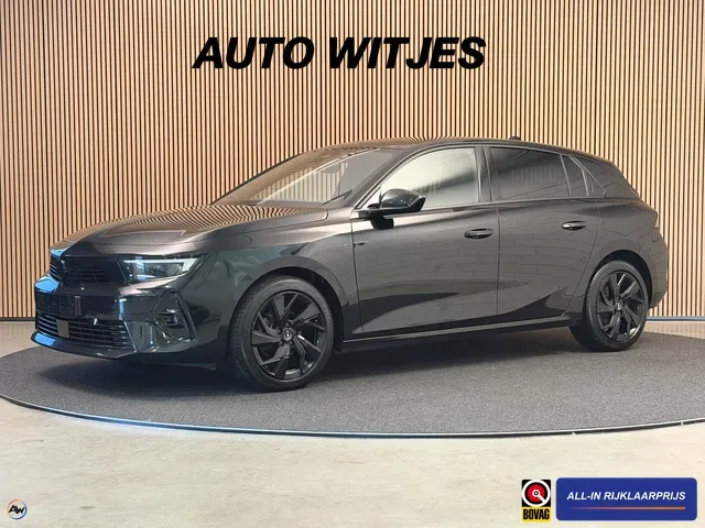 Opel Astra (2023) — foto 1