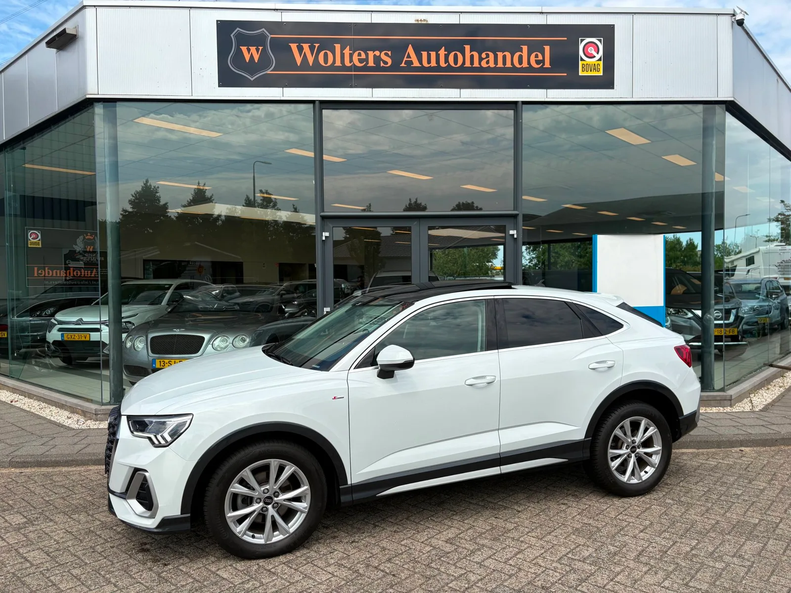 Audi Q3 (2024) — foto 1