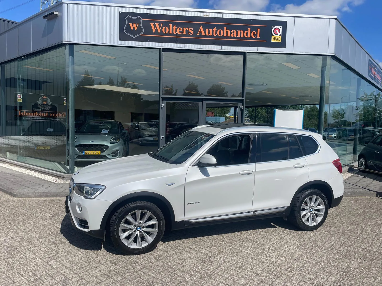 BMW X3 (2015) — foto 1