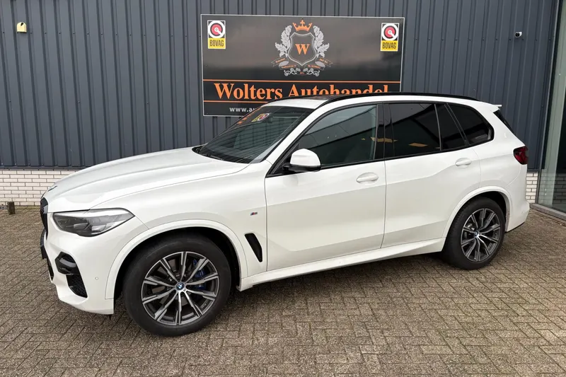 BMW X5 (2022)