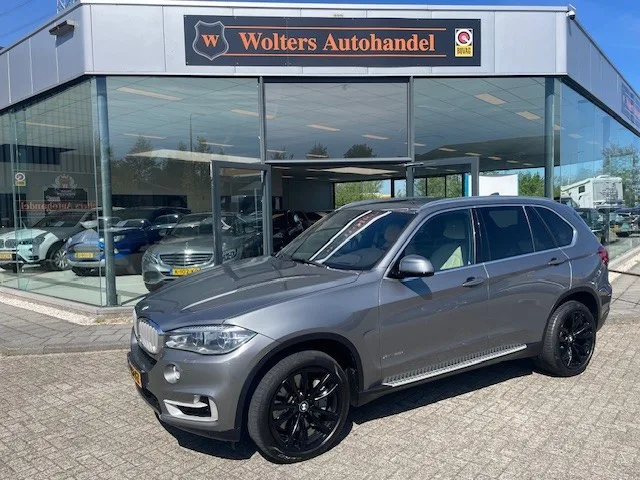 BMW X5 (2017) — foto 1