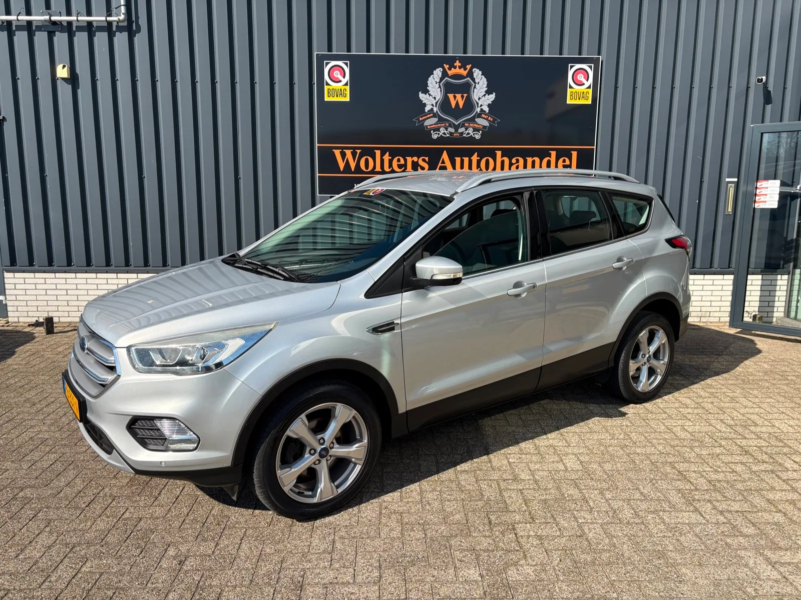 Ford Kuga (2017) — foto 1