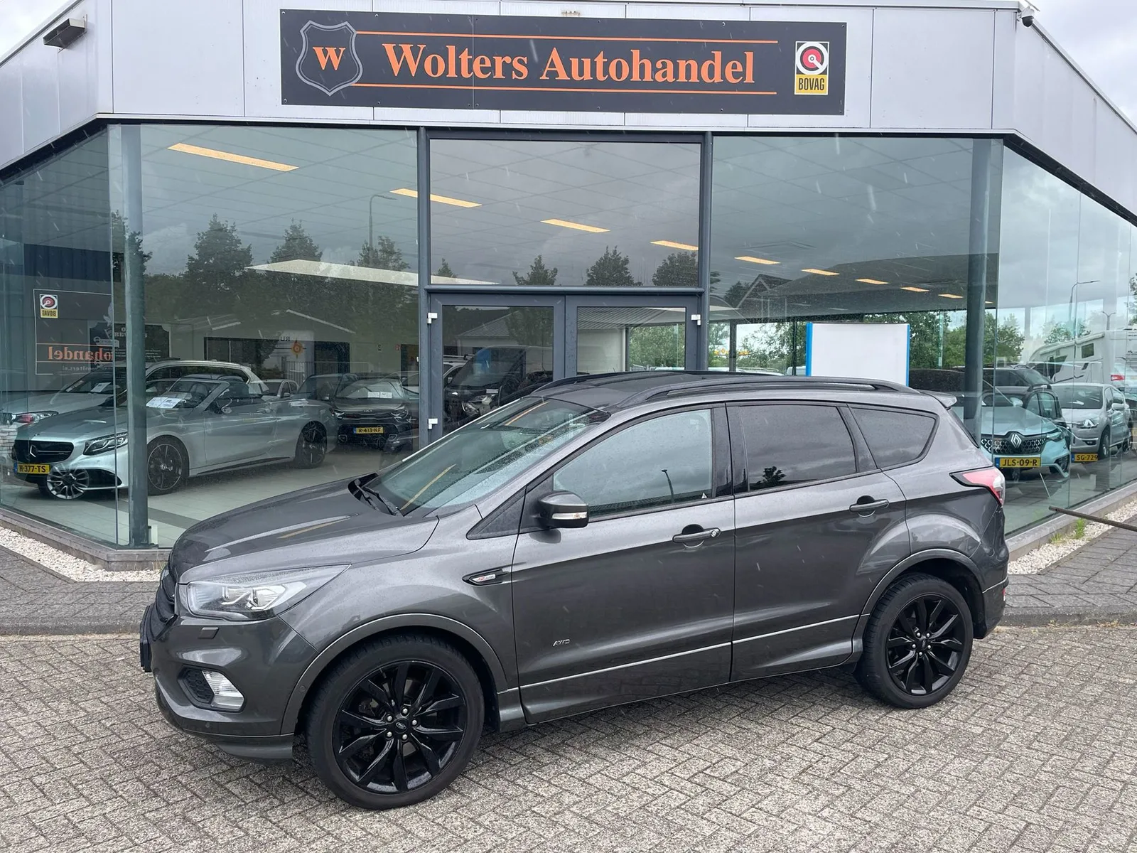 Ford Kuga (2018) — foto 1