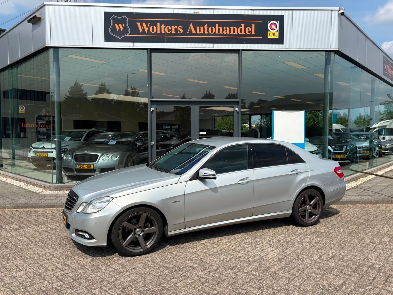 Mercedes-Benz E-Klasse (2010) — foto 1