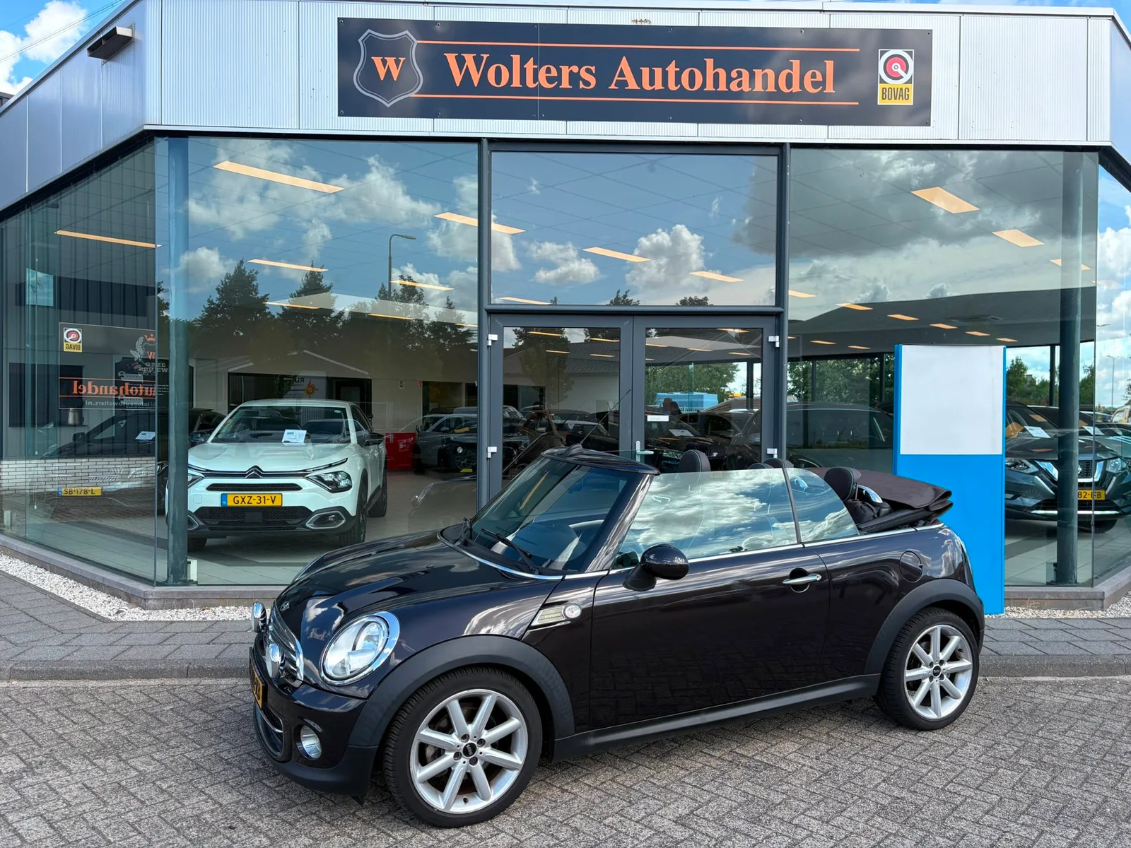 MINI Cabrio (2013) — foto 1