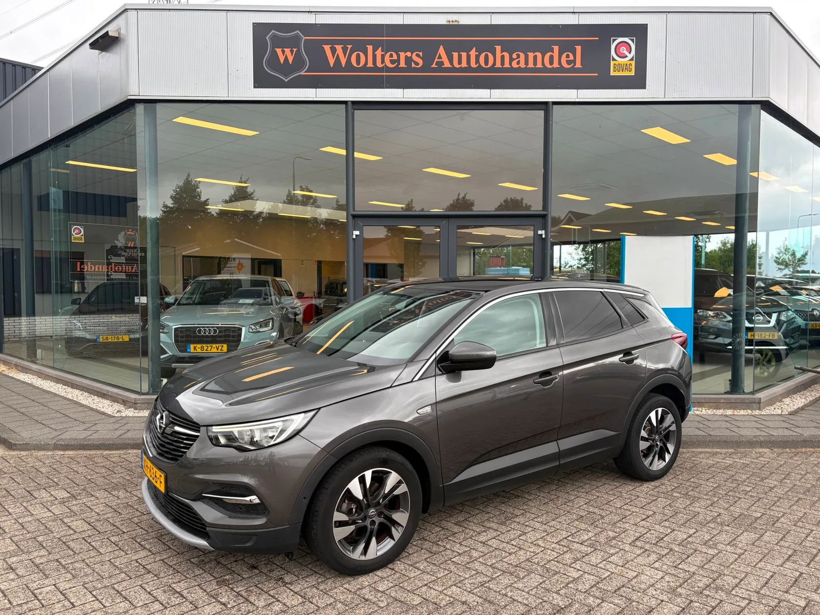 Opel Grandland X (2019) — foto 1