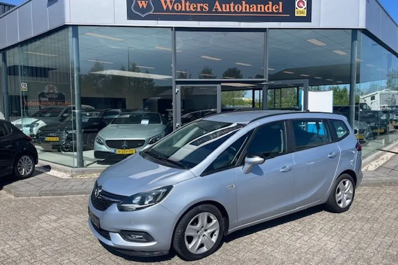Opel Zafira (2017)