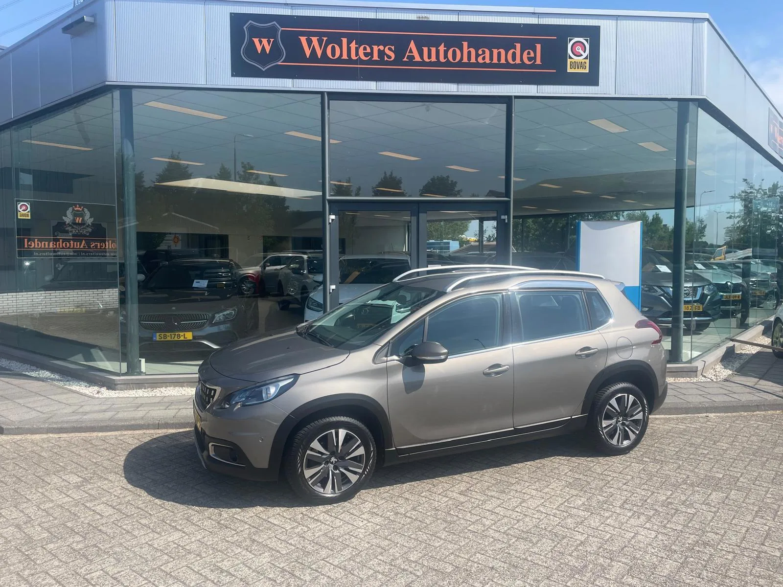 Peugeot 2008 (2016) — foto 1