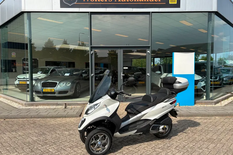 Piaggio Scooter 300 LT MP3 Yourban (2016)
