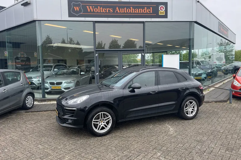 Porsche Macan (2018)