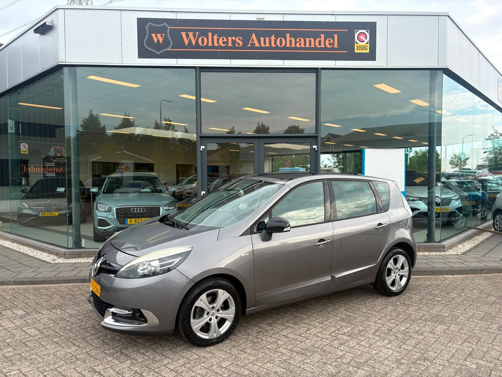 Renault Scénic (2013) — foto 1