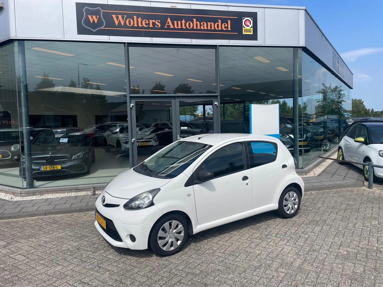 Toyota Aygo (2012) — foto 1