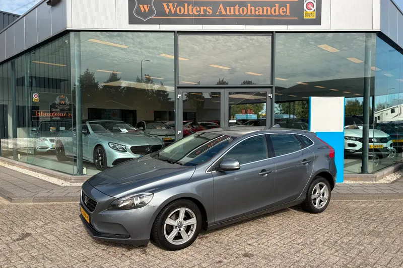 Volvo V40 (2015)