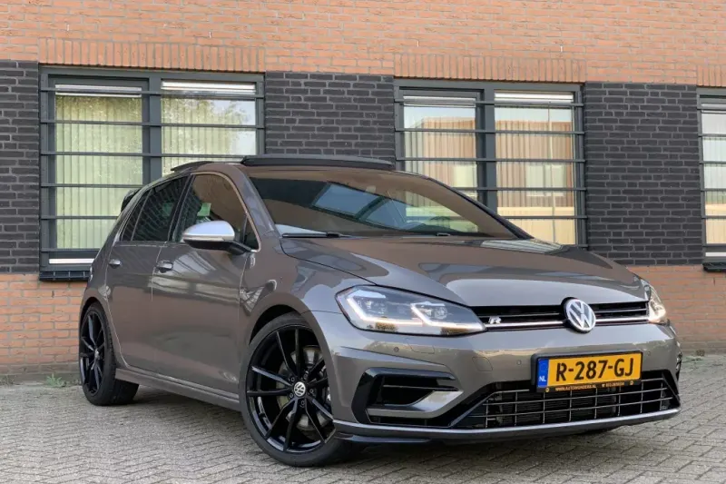 Volkswagen Golf (2016)