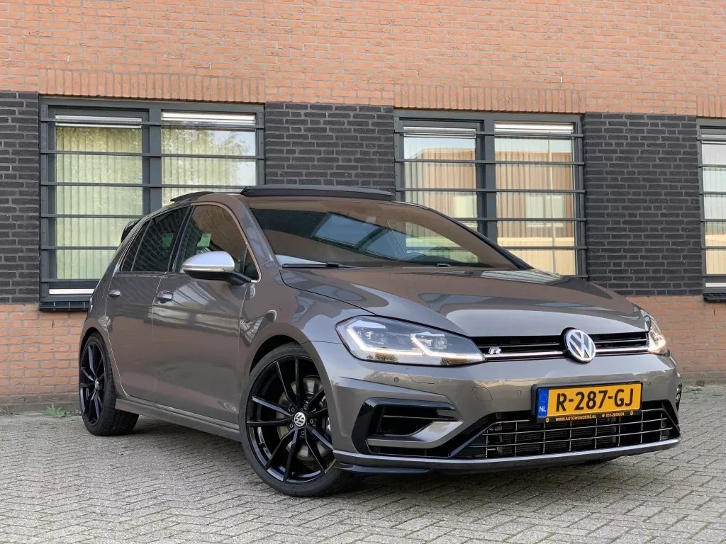 Volkswagen Golf (2016) — foto 1