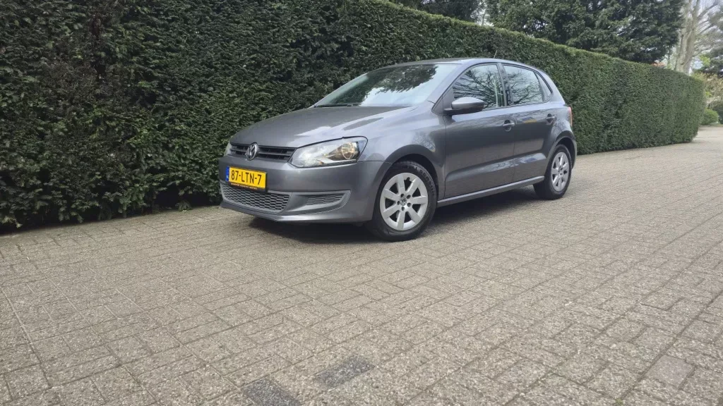 Volkswagen Polo (2010) — foto 1