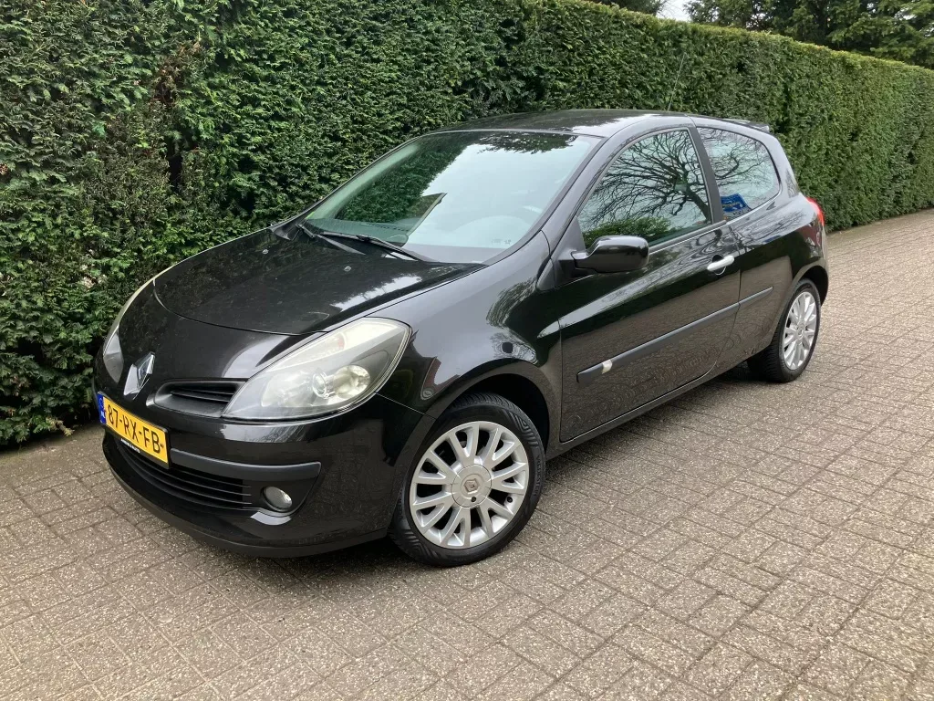 Renault Clio (2006) — foto 1