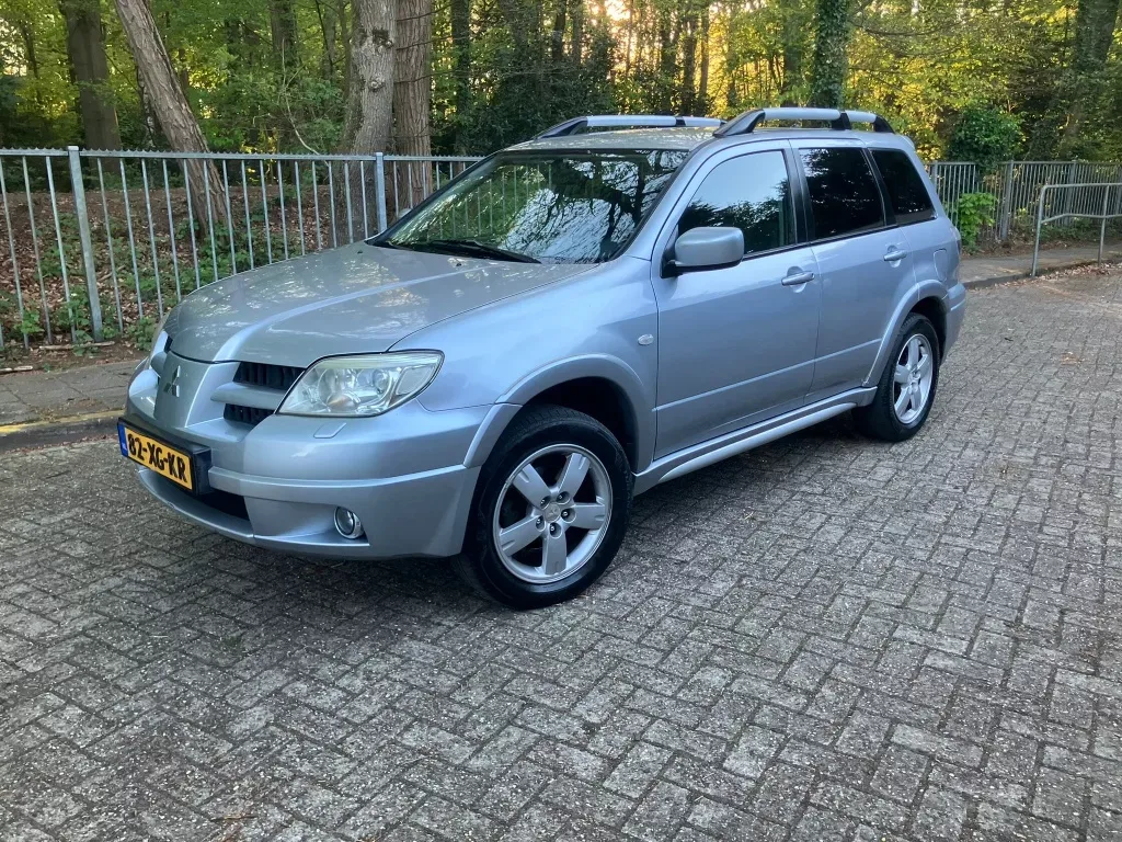 Mitsubishi Outlander (2007) — foto 1