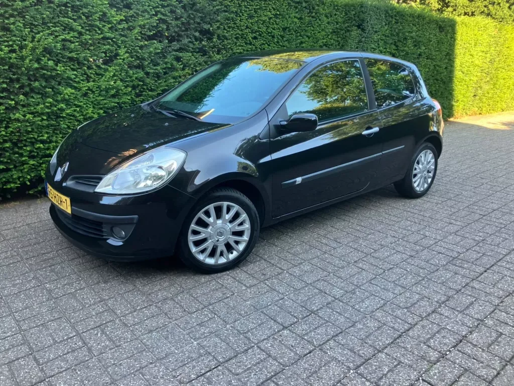 Renault Clio (2009) — foto 1