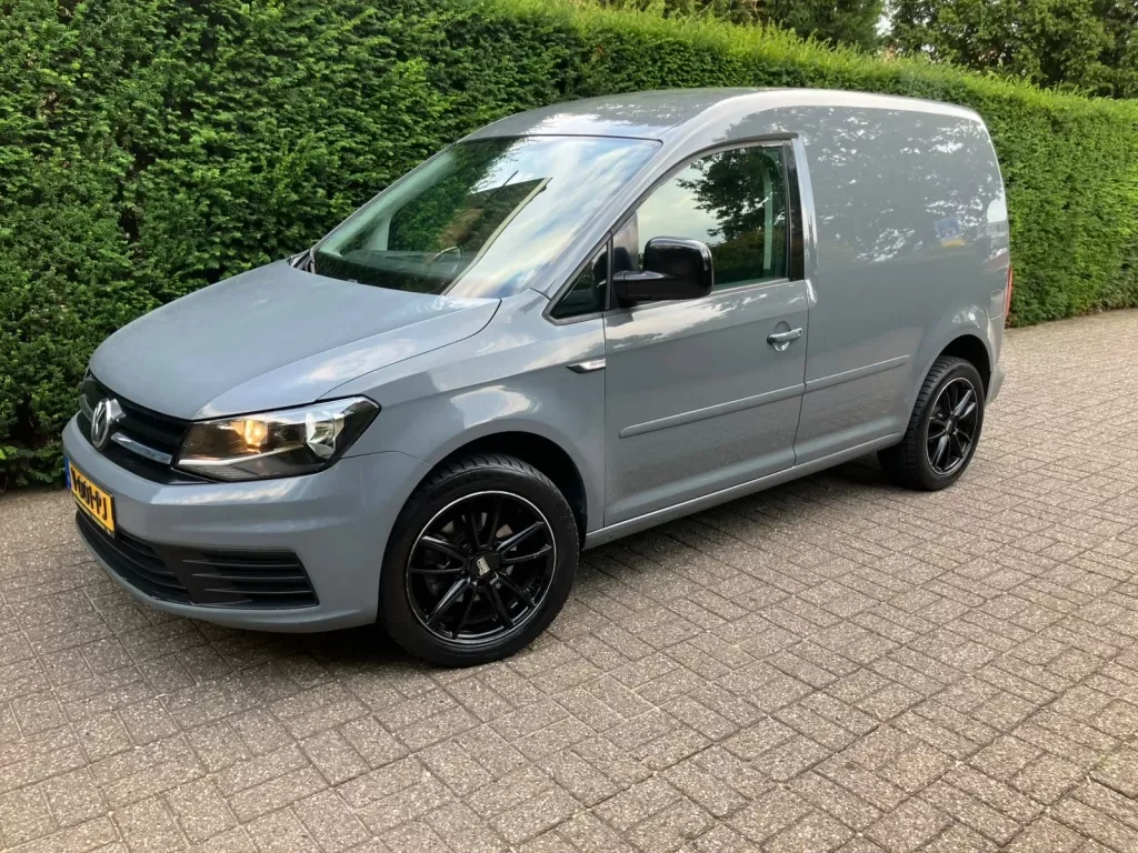Volkswagen Caddy (2017) — foto 1