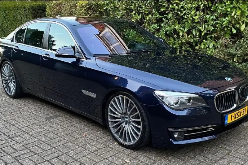 BMW 7 Series (2014)