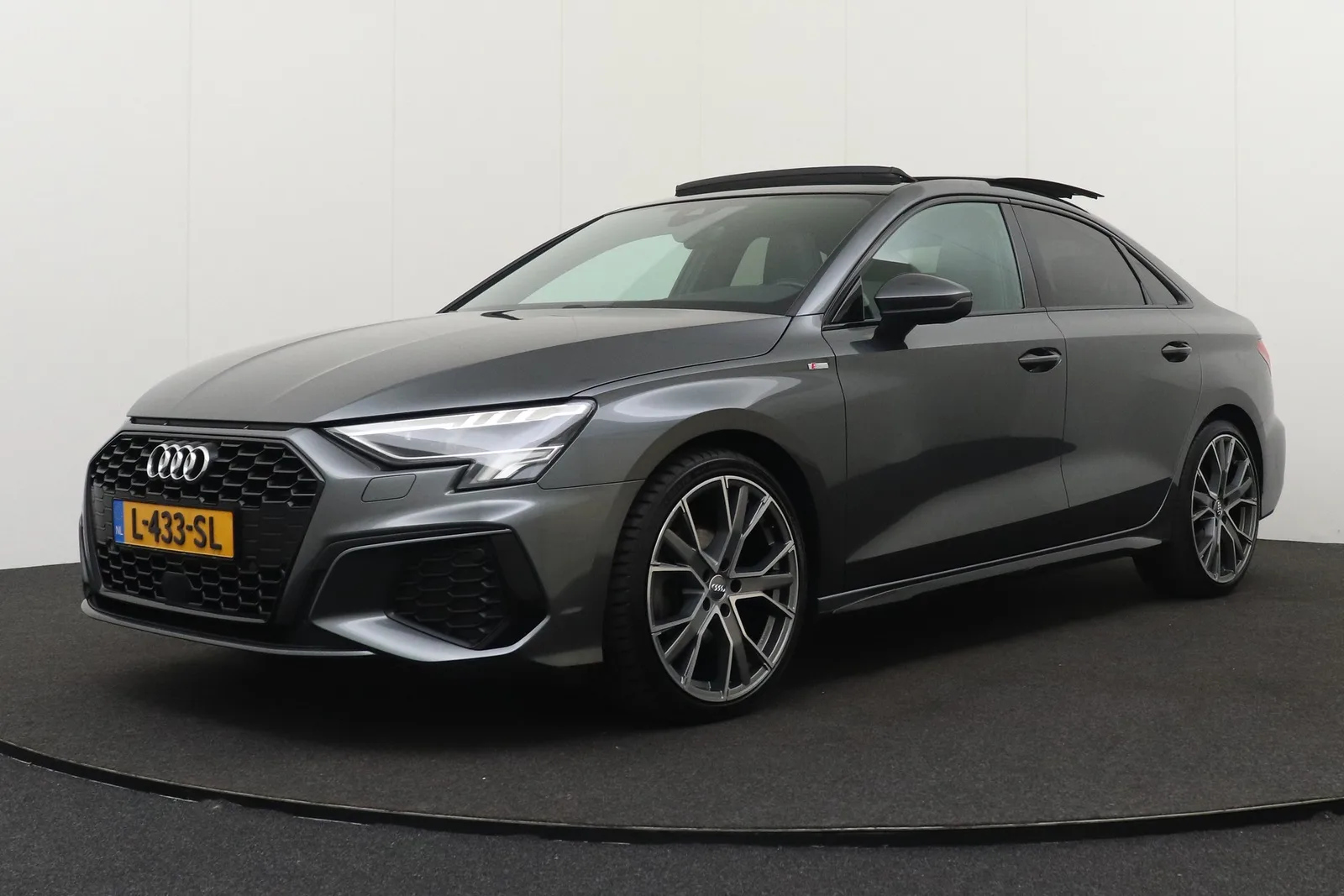 Audi A3 (2021) — foto 1